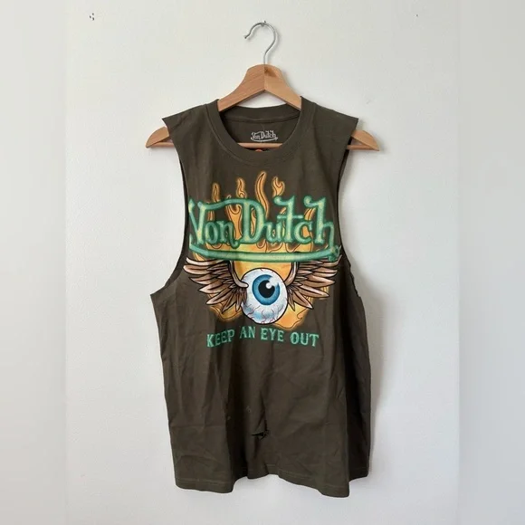 Von Dutch Keep An Eye Out Graphic Tee – Hunter Green – Size Medium – NWT - Picture 2 of 6